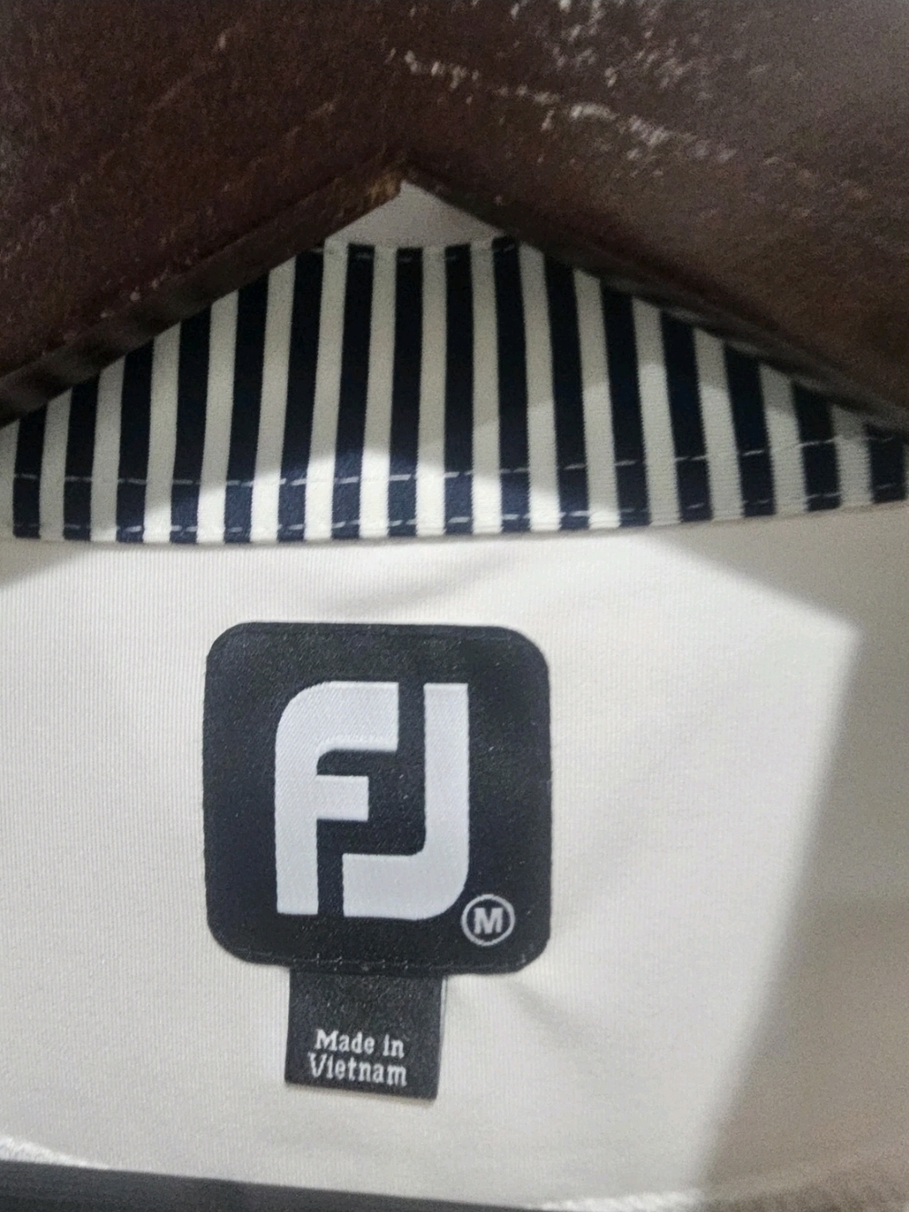 FootJoy Golf Polo Mens Medium White Performance Stretch 1926 Logo Shirt - Picture 4 of 5